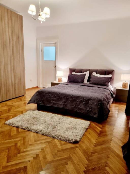 Cozy Apartment Near City Center Бухарест Екстер'єр фото